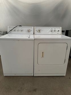 Kenmore washer and gas dryer laundry set