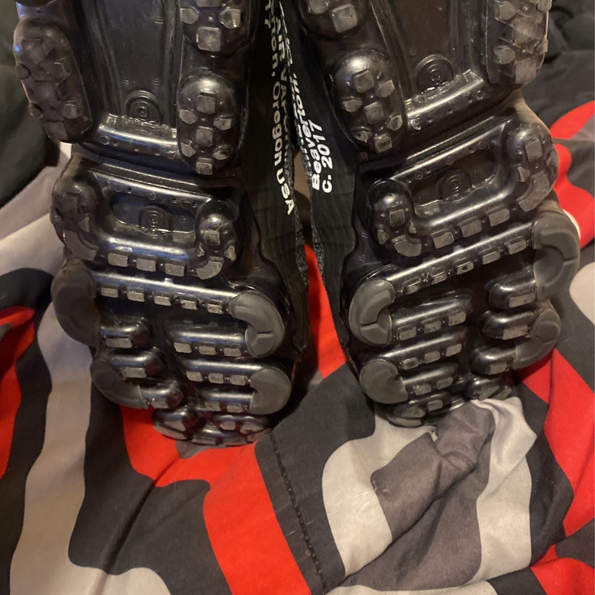 Off white vapormax Clothing