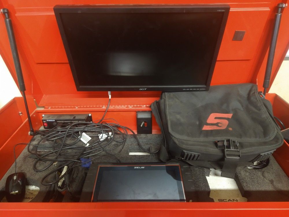 Snap on zeus scanner and toolbox w/ monitor and printer