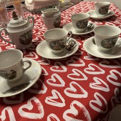 Beautiful Vintage Victorian Tea Set