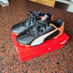 Puma Soccer Cleats Kids Size 1