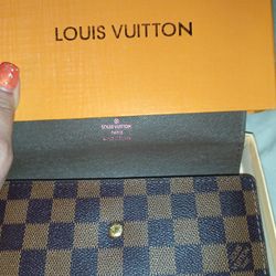 Louis Vuitton Wallet 