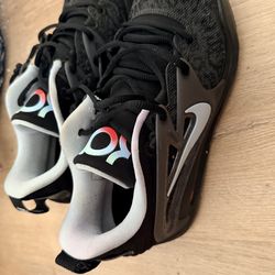 Shoes, hoodies, dolls