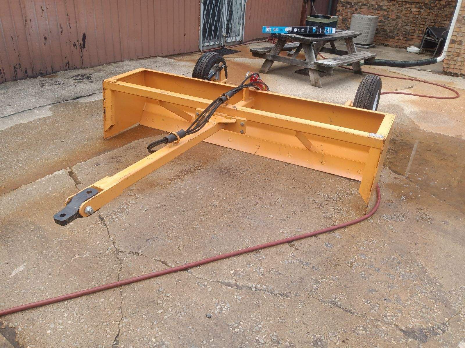 Fresno 8’ Tilt Grader