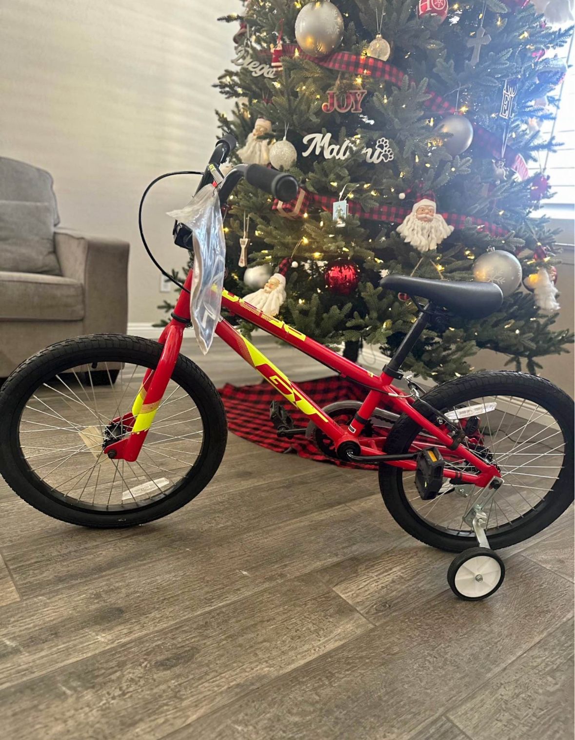 GT Mach One Pro Bicycle NWT