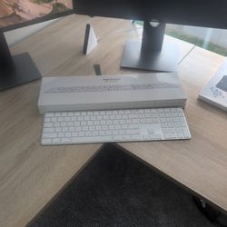 Magic Keyboard With Touch ID and  Numeric Keyboard 