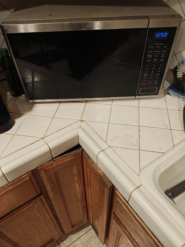 SAMSUNG MICROWAVE FOR SALE