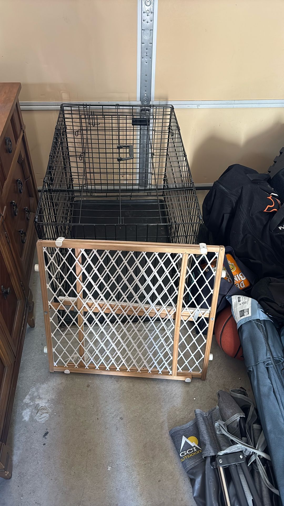 Large Dog Crate and Baby Gate 