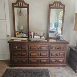 Estate Sale Furniture – Bundle Deals Available (Sofa, Dresser, Tables & More)