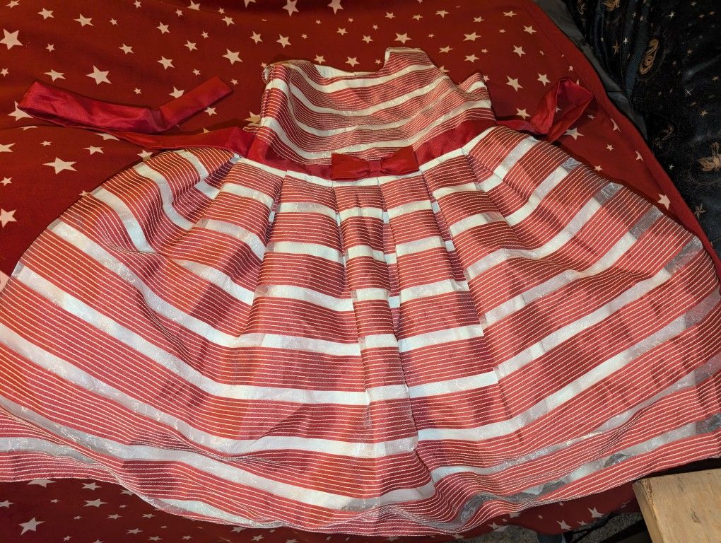 Girls Size 10 Christmas Dress 