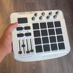 M-Audio Trigger Finger USB MIDI Drum Pad Controller 16 Pads Knobs Sliders Beat Maker