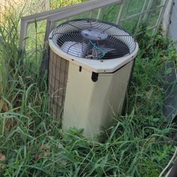 3T Air conditioning outside unit 
