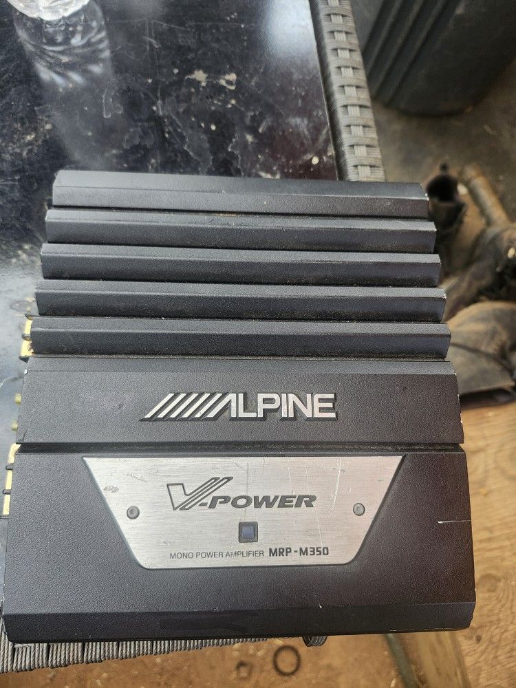 ALPINE AMP