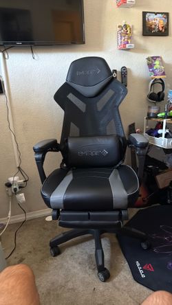 Emerge Gaming Chair