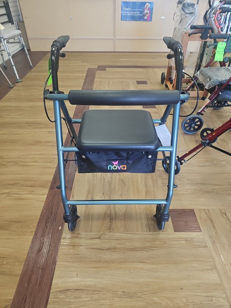 Rollator - Walker with Wheels