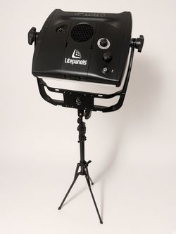 Litepanels Astra 6X Bi-Color LED 2-Light Kit – Near Mint / Essentially Unused – Pelican Case