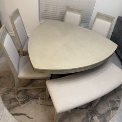7-piece dining set for sale + rug included