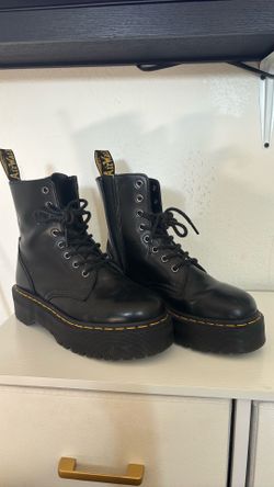 Dr. Martens Jadon Womans Platform Boots