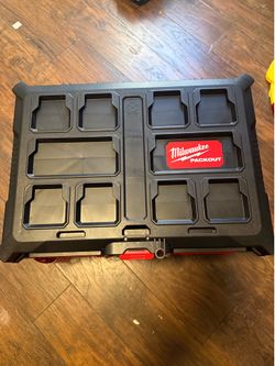 Milwaukee Pack Out Tool Box