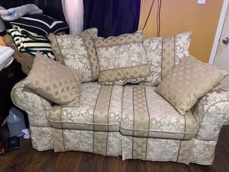 Love seat