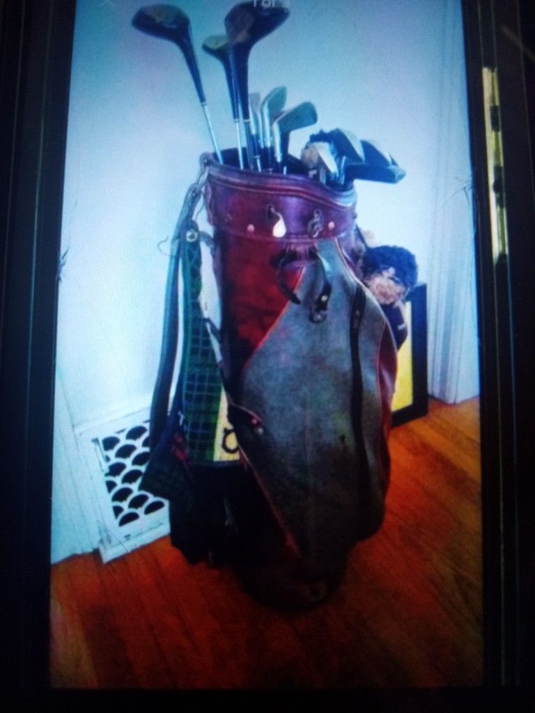 Golf Clubs Good Condition With Golf Balls And Cletes Condition $25.00