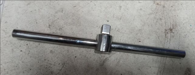 Sliding T-Handle Breaker Bar