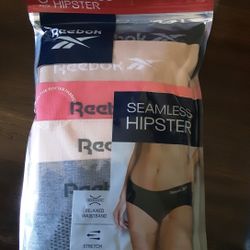 REEBOK SEAMLESS HIPSTER MED 