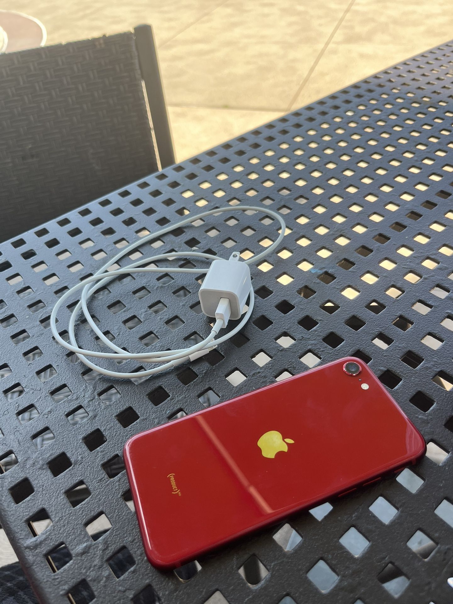 iPhone SE 3 Red 128gb All Carrier Unlocked