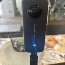 📸 Insta360 ONE X2 – Pocket-Sized 360° Action Camera