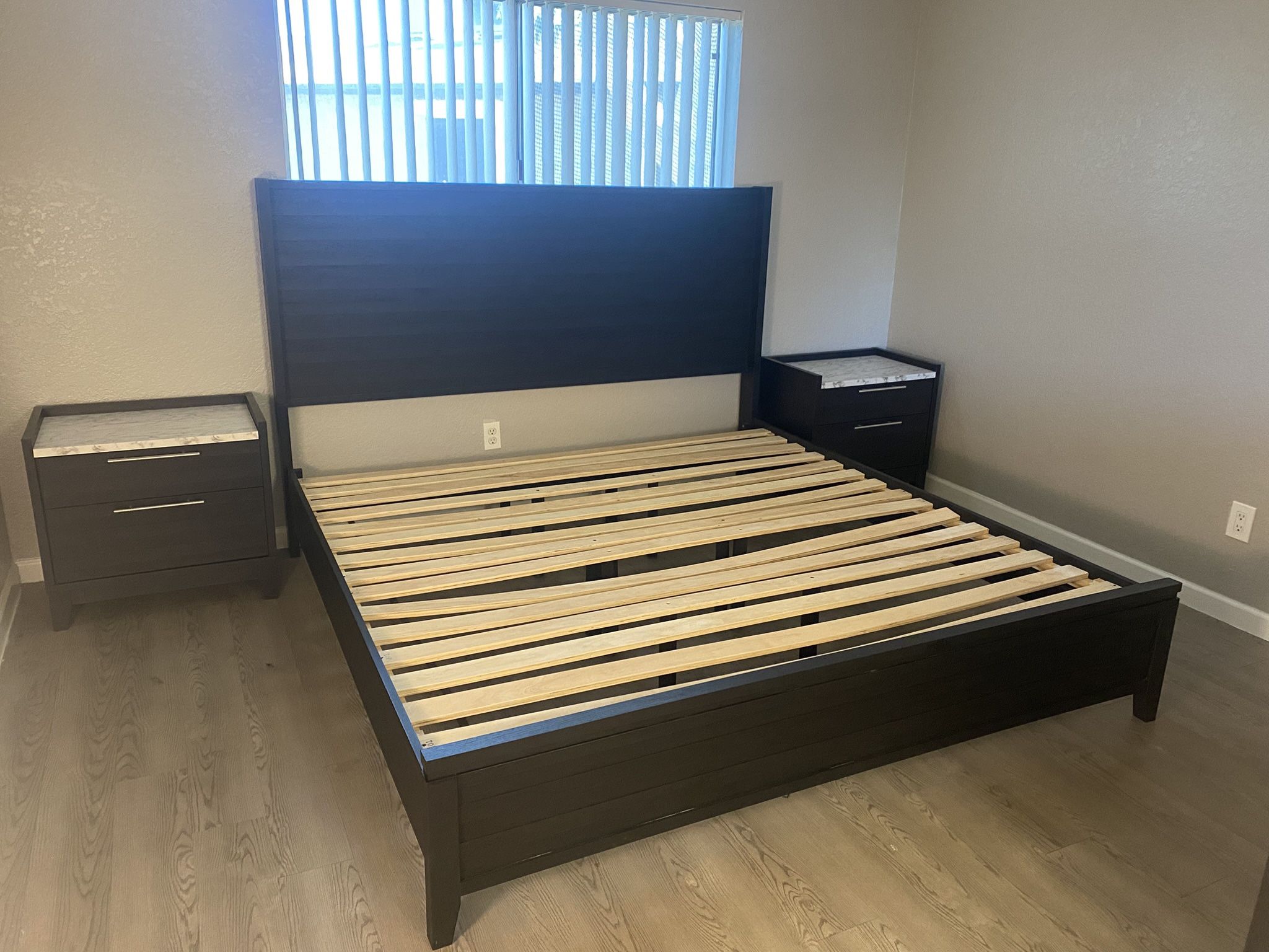 Solitude Espresso King Bedroom Set