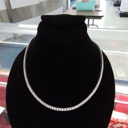 White Gold Necklace For The Ladys