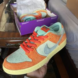 Nike SB dunk Low Orange Emerald Rise 