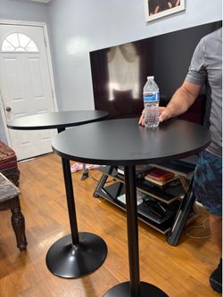 Cocktel table