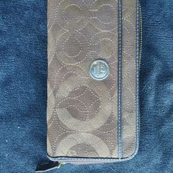 Used Women's Coach Wallet