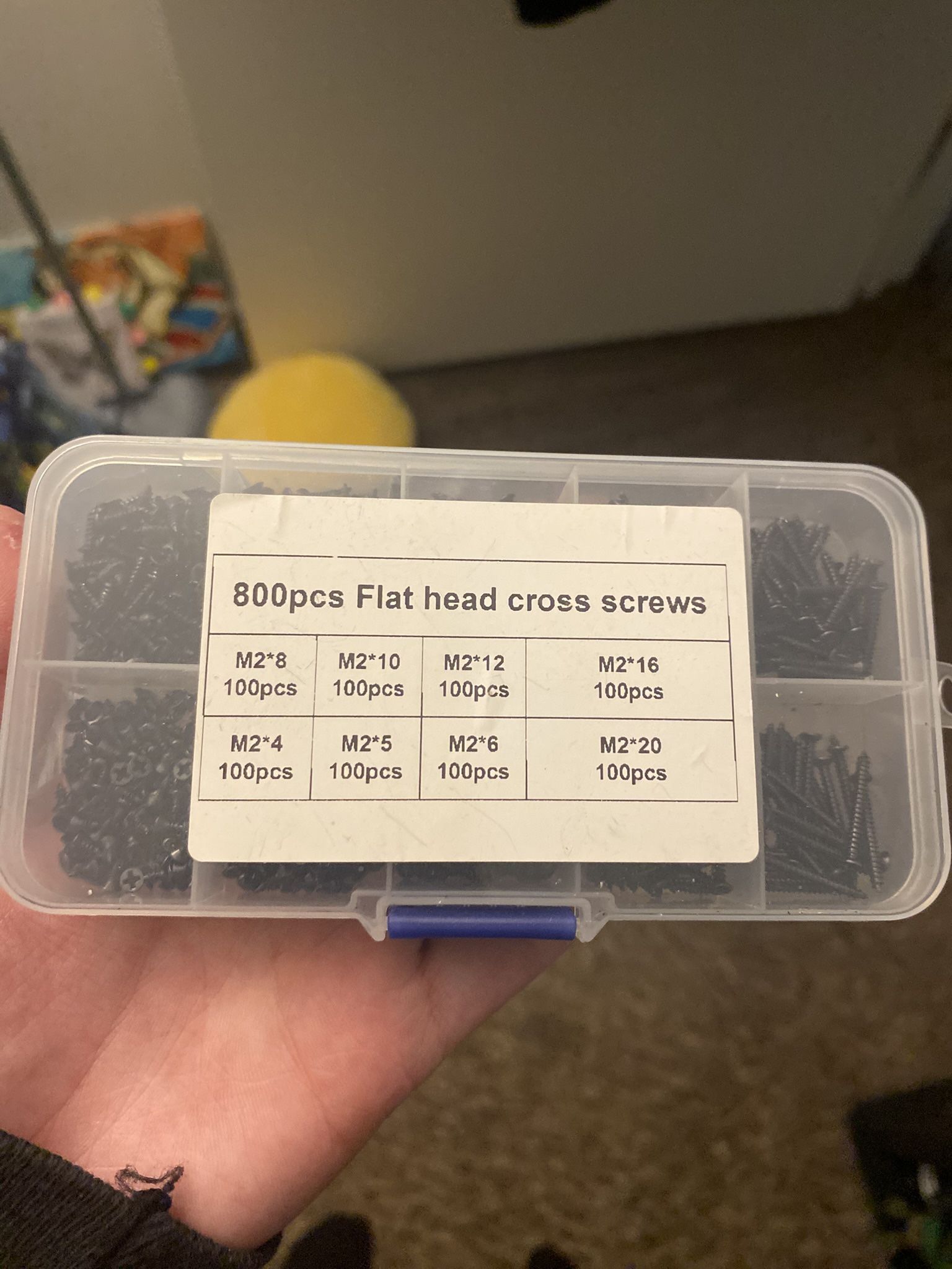 760 COUNT FLAT HEAD CROSS SCREWS, PERFECT CONDITON