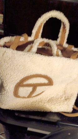 PRE OWNED AUTHENTIC UGG X TELFAR SHOULDER REVERSE SHOPPER BAG NATURAL