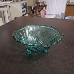 Jeannette Swirl Ultramarine Swirl Blue 3 Footed Open Candy Dish, Collectible Depression Glass Early 20th Century 5.5"W X 2.5"H