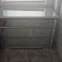 Mirrored Dressor