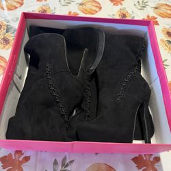 Ladies Boots 