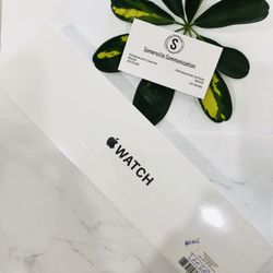 SE silver aluminum white sport band 44mm cellular 