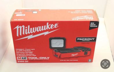 Milwaukee new pack out light 12M