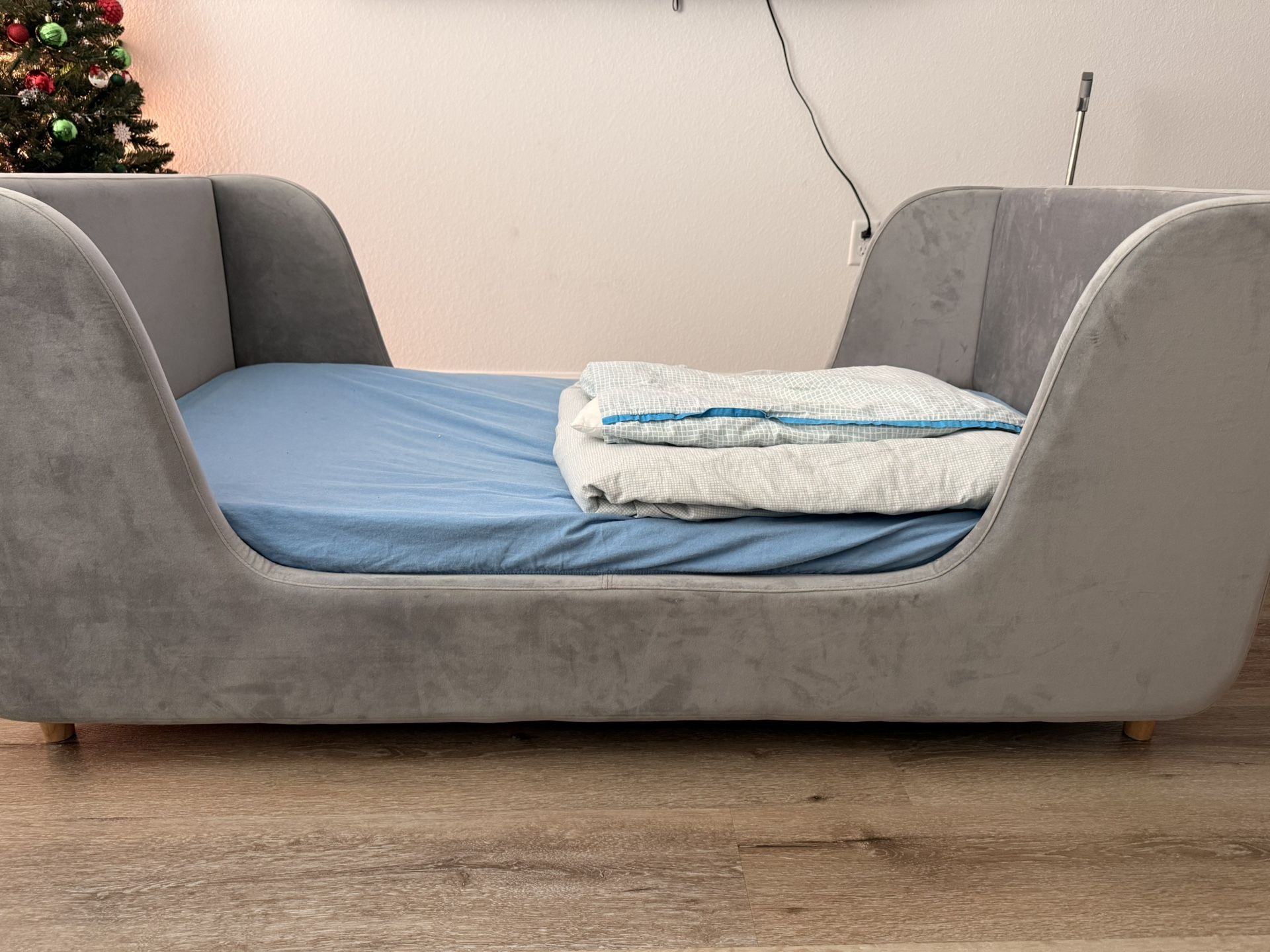 toddler bed