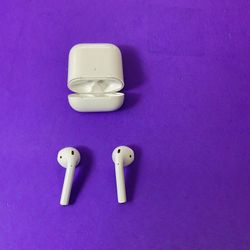 Apple AirPods 1st Gen – Original Wireless Bluetooth Earbuds