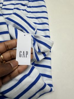 Brand new Men’s Gap Half sleeve t shirt size XL for $11