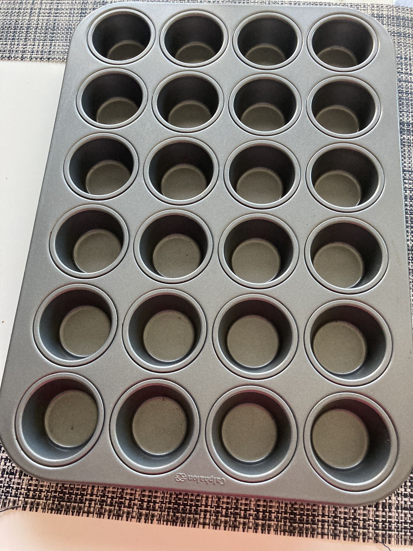 Calphalon Mini Cupcake Pan