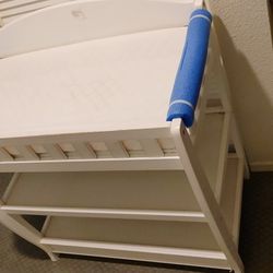 Changing Table * Good Condition 7/10
