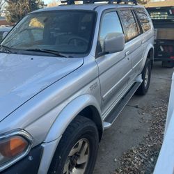 Mitsubishi montero Sport 2002