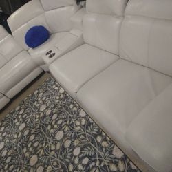 SECTIONAL GENUINE LEATHER RECLINER ELECTRIC WHITE COLOR.. DELIVERY SERVICE AVAILABLE ✅💥🚚💥✅