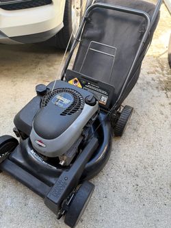 Self propelled 6HP Murray 2.0 lawn mower