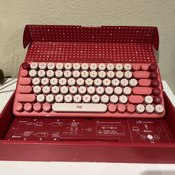 Logitech POP KEYS bluetooth keyboard Pink